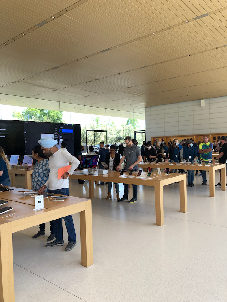 Apple Park visitor center
