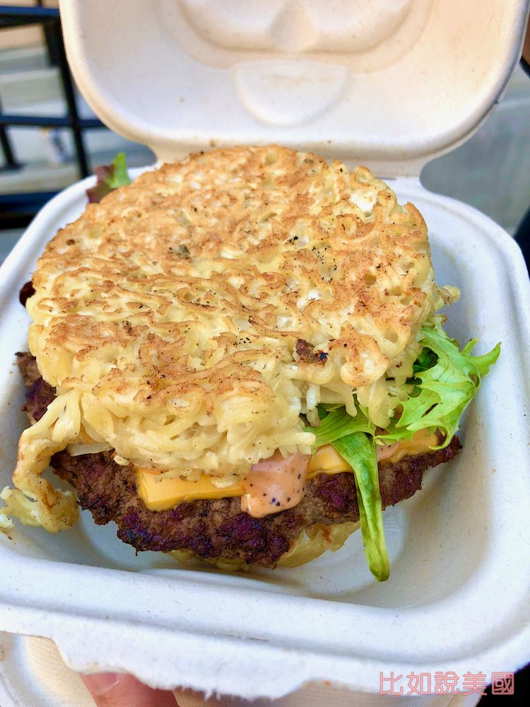 拉麵漢堡 NIKUYAMA Wagyu Beef Ramen Burger