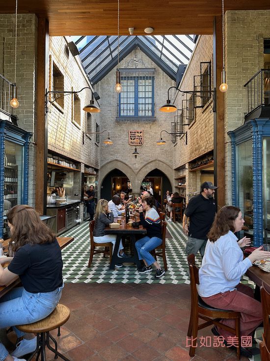 République Café Bakery & République Restaurant
