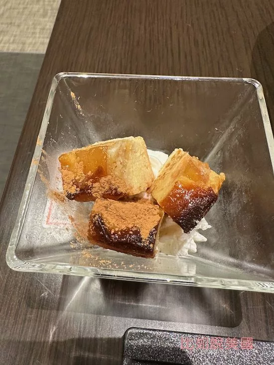 日本航空JAL商務艙貴賓室Sakura lounge蘋果派