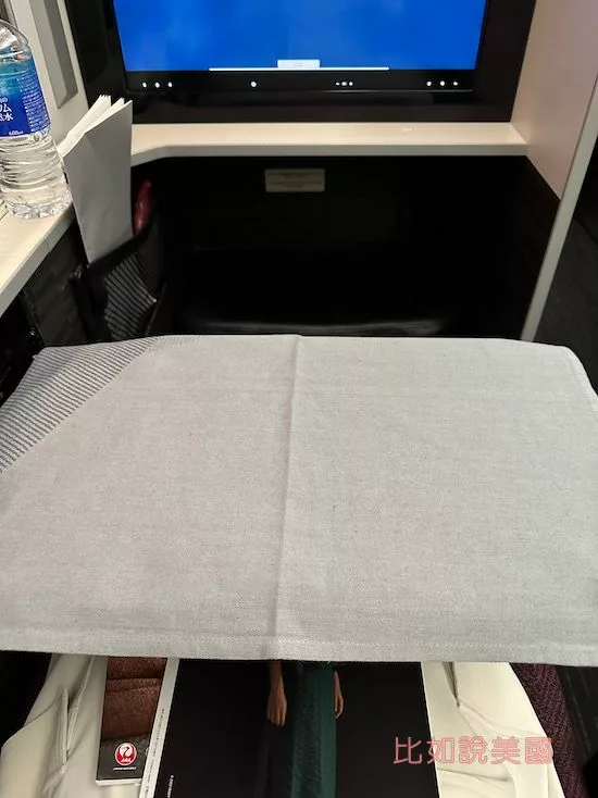 日本航空JAL商務艙餐桌布