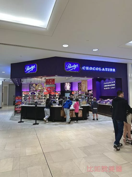 溫哥華旅遊CF Richmond centre
