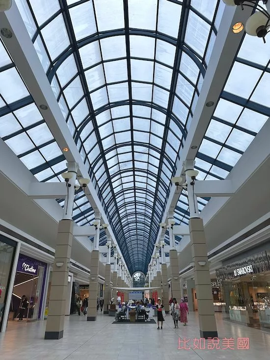 溫哥華旅遊CF Richmond centre