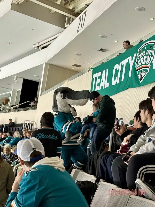 冰上曲棍球Ice Hockey鯊魚隊吉祥物