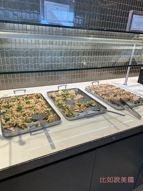 SFO United Polaris Lounge自助吧餐點