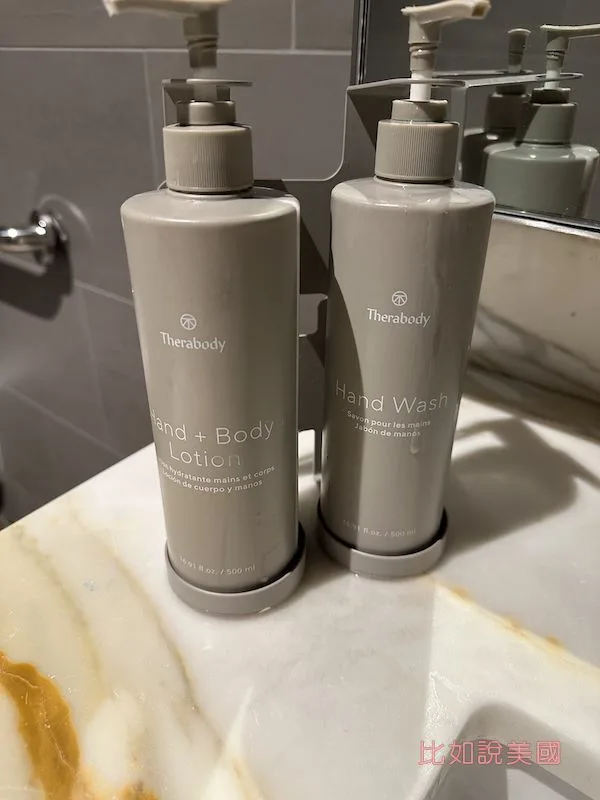 SFO United Polaris Lounge洗手間