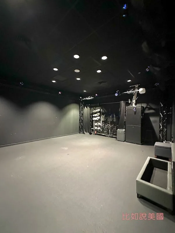 Sandbox VR 魷魚遊戲場地