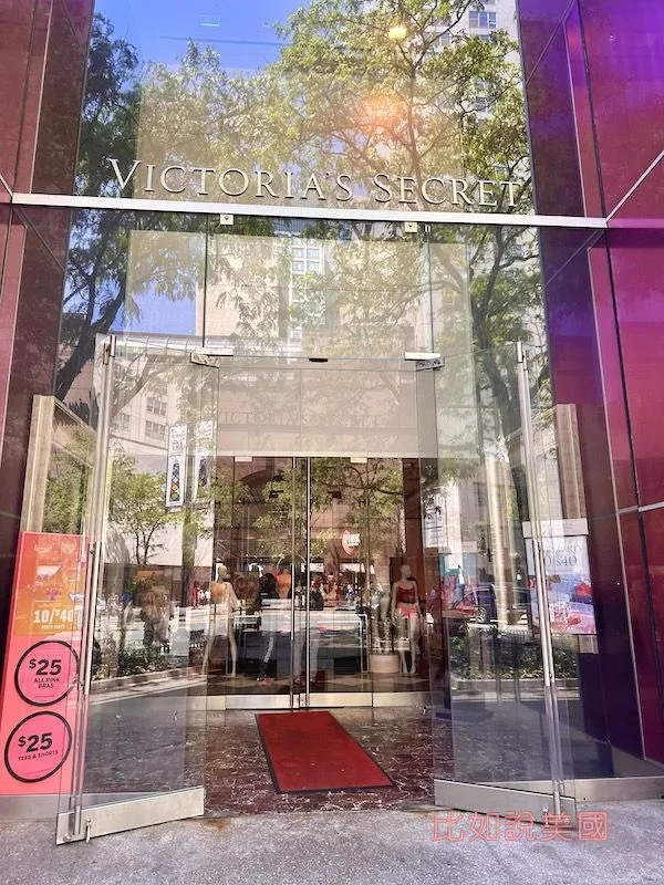 【芝加哥旅遊】華麗一英哩 Magnificent Mile 逛街攻略|星巴克典藏烘焙工坊、哈利波特、Jellycat 等必逛推薦 114 Victoria’s Secret