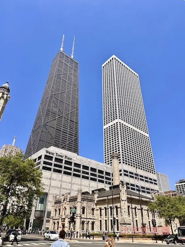 【芝加哥旅遊】華麗一英哩 Magnificent Mile 逛街攻略|星巴克典藏烘焙工坊、哈利波特、Jellycat 等必逛推薦 93 Water Tower Place