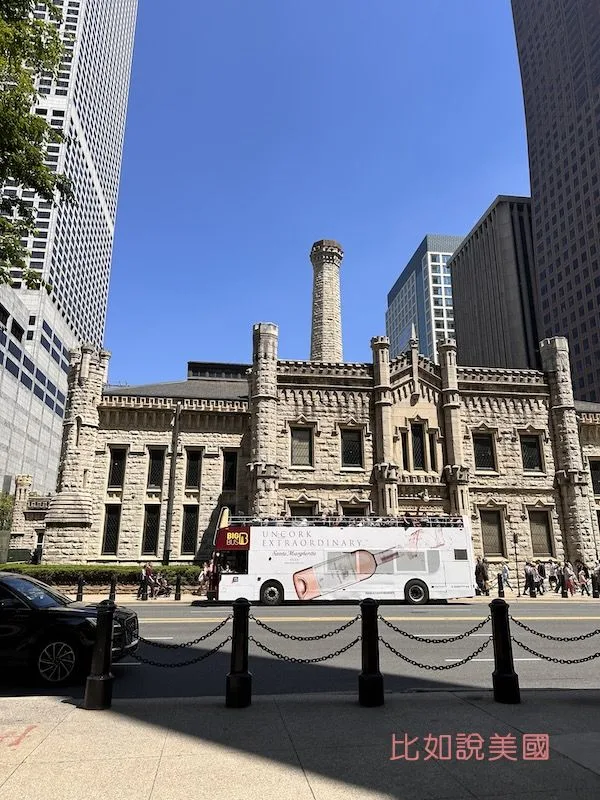 【芝加哥旅遊】華麗一英哩 Magnificent Mile 逛街攻略|星巴克典藏烘焙工坊、哈利波特、Jellycat 等必逛推薦 119 Chicago Avenue Pumping Station