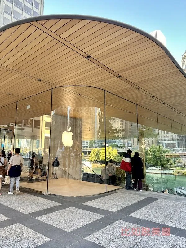 【芝加哥旅遊】華麗一英哩 Magnificent Mile 逛街攻略|星巴克典藏烘焙工坊、哈利波特、Jellycat 等必逛推薦 112 Apple Michigan Avenue