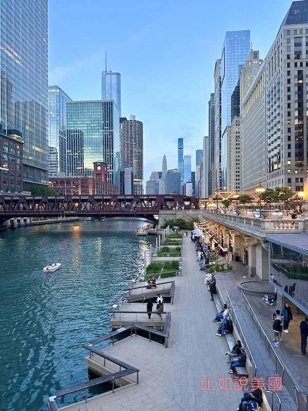 河濱步道 Chicago Riverwalk