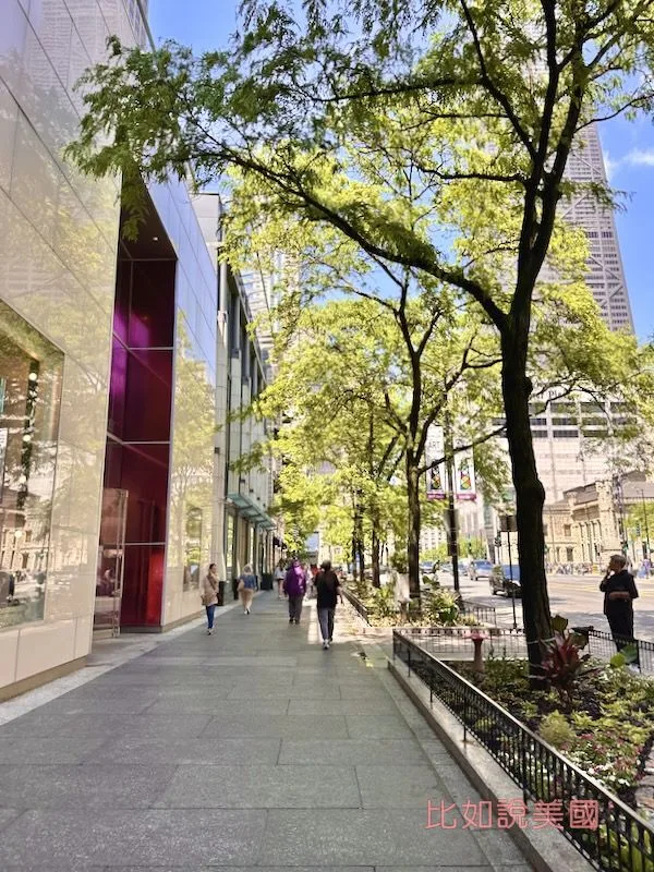 【芝加哥旅遊】華麗一英哩 Magnificent Mile 逛街攻略|星巴克典藏烘焙工坊、哈利波特、Jellycat 等必逛推薦 121 華麗一英哩旅遊心得與建議